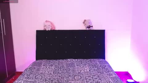 Snapshot of mikee_g chatting on September 29, 2:27 am ZARA BLARE online show from September 29, 2:27 am