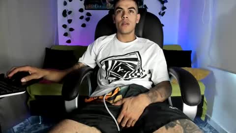 mikee_scooth online show from September 23, 3:26 pm