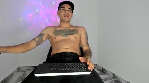 mikee_scooth online show from March 20, 4:28 am