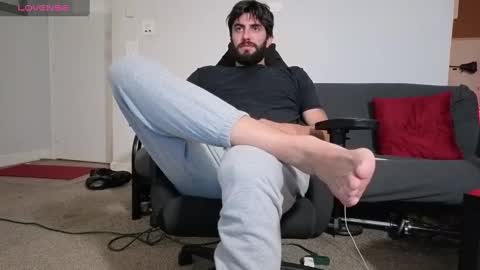 Snapshot of mikehawk1589 chatting on September 22, 7:43 am mikehawk1589 online show from September 22, 7:43 am