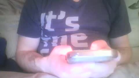 Snapshot of mikehockishuge9 chatting on May 2, 10:26 pm mikehockishuge9 online show from May 2, 10:26 pm
