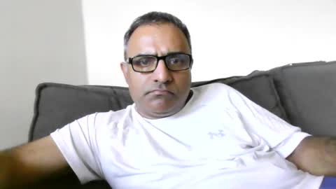 Snapshot of mikej143 chatting on May 3, 11:44 pm mikej143 online show from May 3, 11:44 pm