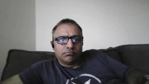 Snapshot of mikej143 chatting on May 21, 12:23 pm mikej143 online show from May 21, 12:23 pm