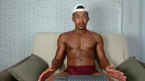 Snapshot of mikejaybr chatting on January 17, 4:04 pm Mike Jay online show from January 17, 4:04 pm