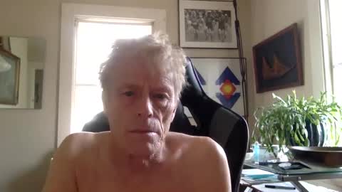 Snapshot of mikelub11235 chatting on January 18, 4:21 pm mikelub11235 online show from January 18, 4:21 pm