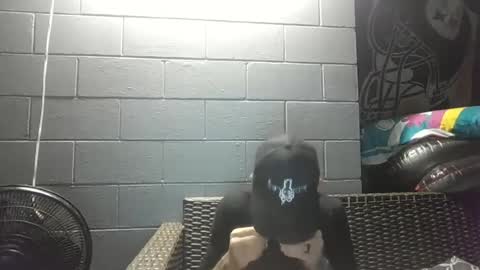 mikenquinn online show from June 17, 3:20 am
