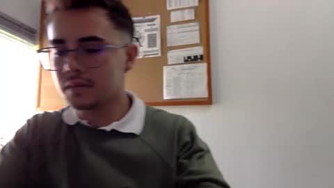 Snapshot of mikepiper09 chatting on October 20, 6:19 pm mikepiper09 online show from October 20, 6:19 pm