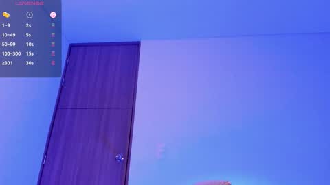 Snapshot of mikesantoss1 chatting on October 28, 2:04 am Mike online show from October 28, 2:04 am