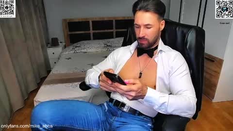 Mike    online show from April 24, 11:29 pm