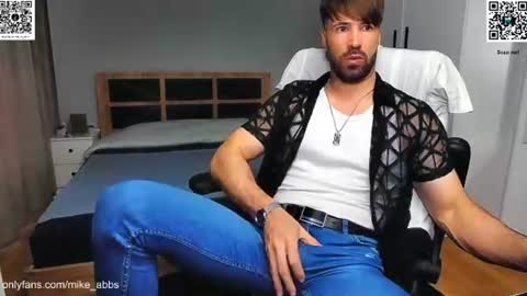 Snapshot of mikestrip chatting on June 12, 12:15 pm Mike online show from June 12, 12:15 pm