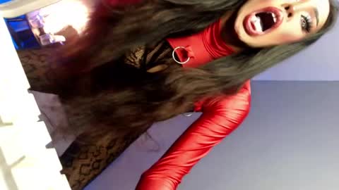 Mistress MikeyAlawi online show from April 16, 5:58 pm