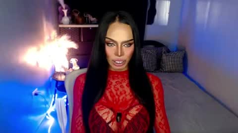 Snapshot of mikeyalawi03 chatting on June 14, 12:41 am Mistress MikeyAlawi online show from June 14, 12:41 am