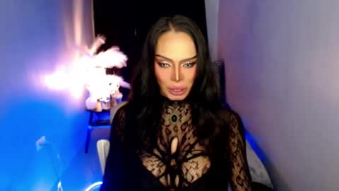 Snapshot of mikeyalawi03 chatting on June 29, 3:02 am Mistress MikeyAlawi online show from June 29, 3:02 am