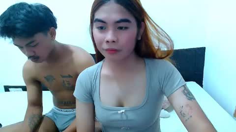Snapshot of mikhayla_and_zeus_room chatting on May 1, 3:22 am Mikhayla and Zeus online show from May 1, 3:22 am