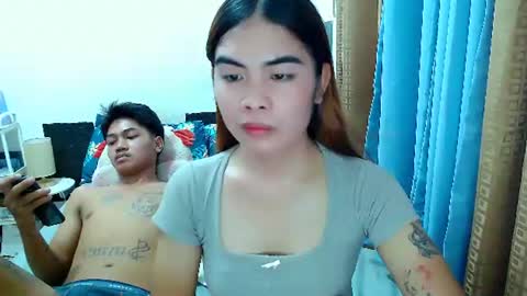 Snapshot of mikhayla_and_zeus_room chatting on July 17, 2:07 am Mikhayla and Zeus online show from July 17, 2:07 am