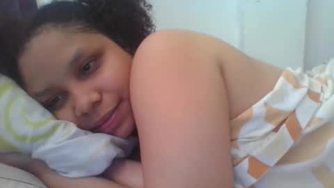 Snapshot of mikibaby440270 chatting on November 4, 4:17 pm haley online show from November 4, 4:17 pm