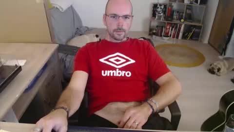 Snapshot of mikmik91 chatting on October 30, 4:30 pm mikmik91 online show from October 30, 4:30 pm