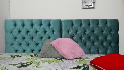 Mikoto Urb online show from December 1, 10:21 pm