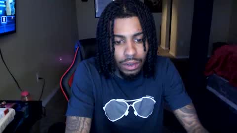 mikuladamaury online show from April 3, 3:21 pm