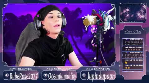 Snapshot of mikylezra chatting on February 8, 7:01 am mikylezra online show from February 8, 7:01 am