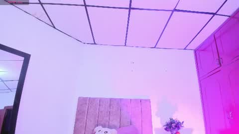 mila_1wood online show from July 29, 10:24 am
