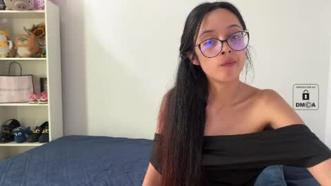 Mila and albert online show from May 14, 8:04 pm