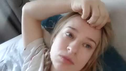 Snapshot of mila_420 chatting on November 27, 8:27 am Mila 420 online show from November 27, 8:27 am