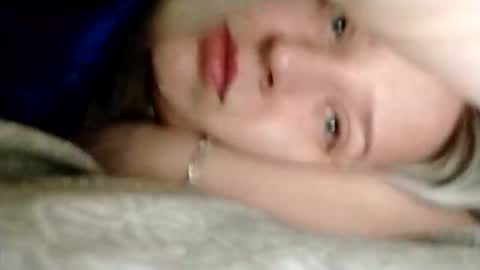 Snapshot of mila_420 chatting on May 17, 7:43 pm Mila 420 online show from May 17, 7:43 pm