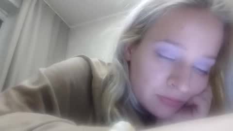Snapshot of mila_420 chatting on May 21, 5:53 pm Mila 420 online show from May 21, 5:53 pm
