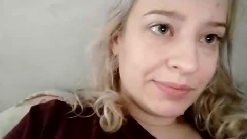 Snapshot of mila_420 chatting on June 7, 6:50 am Mila 420 online show from June 7, 6:50 am