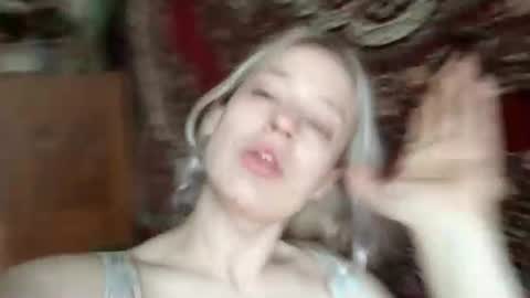 Snapshot of mila_420 chatting on June 13, 2:09 am Mila 420 online show from June 13, 2:09 am