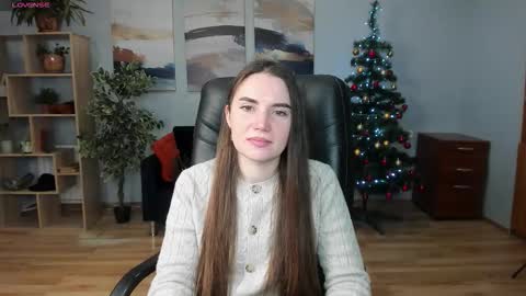 Snapshot of mila_cartery chatting on December 22, 7:49 am Mila Cartery online show from December 22, 7:49 am