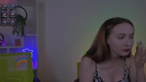 Snapshot of mila_glow chatting on September 20, 1:28 am mila_glow online show from September 20, 1:28 am