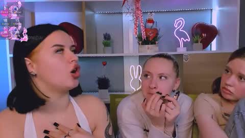 mila_glow online show from February 15, 11:34 pm