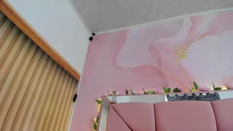 mila_grace_ online show from June 9, 6:52 pm