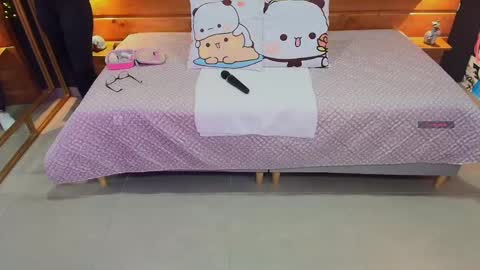 Snapshot of mila_kiitty chatting on May 12, 11:18 am Milena online show from May 12, 11:18 am