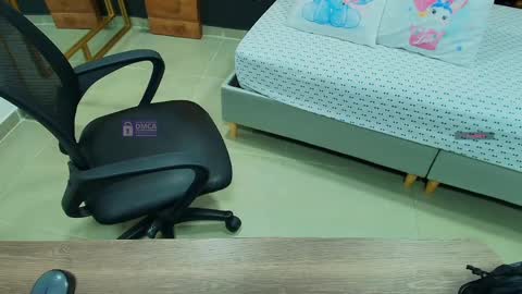 Snapshot of mila_kiitty chatting on May 29, 11:19 am Milena online show from May 29, 11:19 am