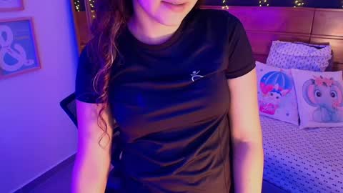 Snapshot of mila_kiitty chatting on June 1, 11:12 am Milena online show from June 1, 11:12 am