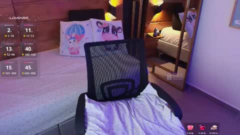 Snapshot of mila_kiitty chatting on June 26, 11:25 am Milena online show from June 26, 11:25 am