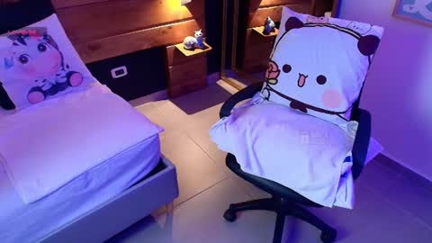 Snapshot of mila_kiitty chatting on July 10, 11:13 am Milena online show from July 10, 11:13 am