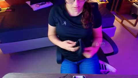Snapshot of mila_kiitty chatting on July 12, 10:50 am Milena online show from July 12, 10:50 am
