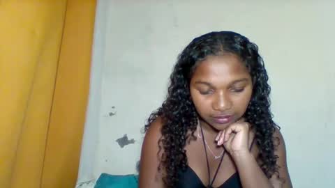 mila_lunah online show from May 1, 2:32 pm