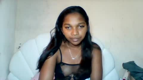 mila_lunah online show from June 17, 4:59 am