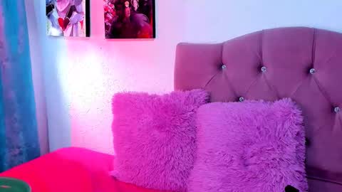 Snapshot of mila_nixon01 chatting on January 16, 4:33 pm MILA online show from January 16, 4:33 pm