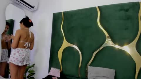 mila_petiteasm online show from July 2, 12:22 pm