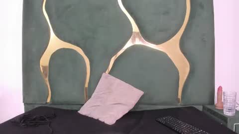 mila_petiteasm online show from July 6, 3:03 pm