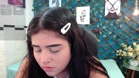 mila_quin online show from May 24, 12:43 pm