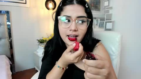 mila_quin online show from May 30, 7:55 pm