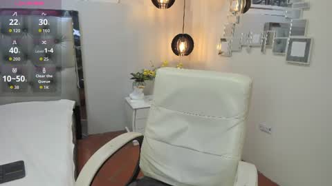 mila_quin online show from June 13, 8:40 pm