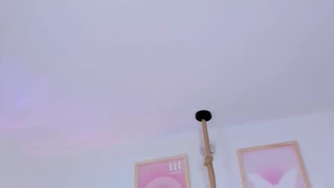 mila_stark333 online show from May 2, 3:44 am